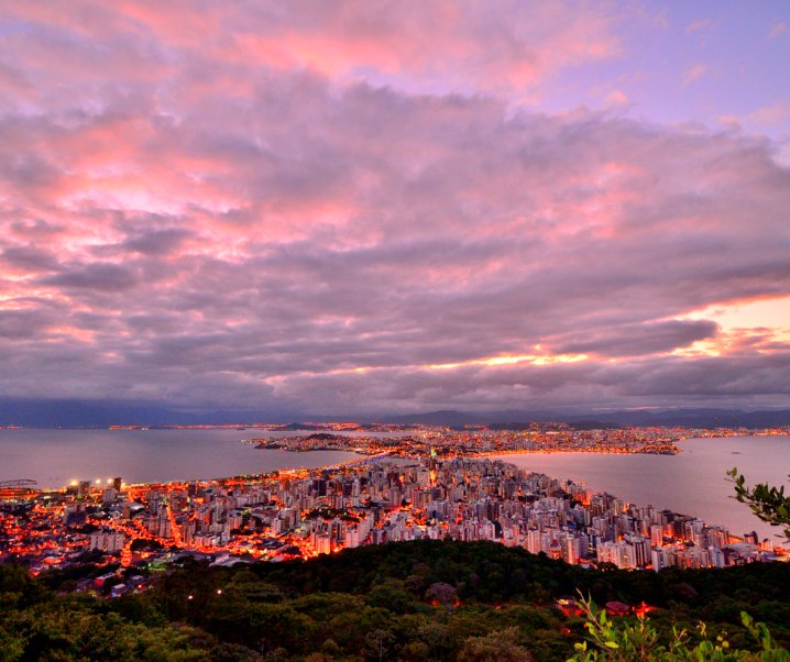 Guia LGBTQIA+ de Florianópolis para viajantes exigentes